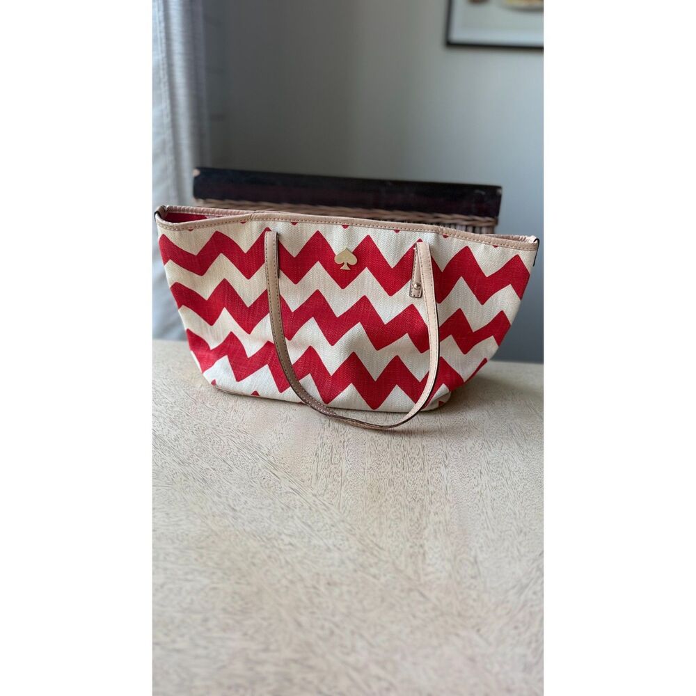 Kate Spade South of the Border Harmony Tote Red Ivory Chevron WKRU2496